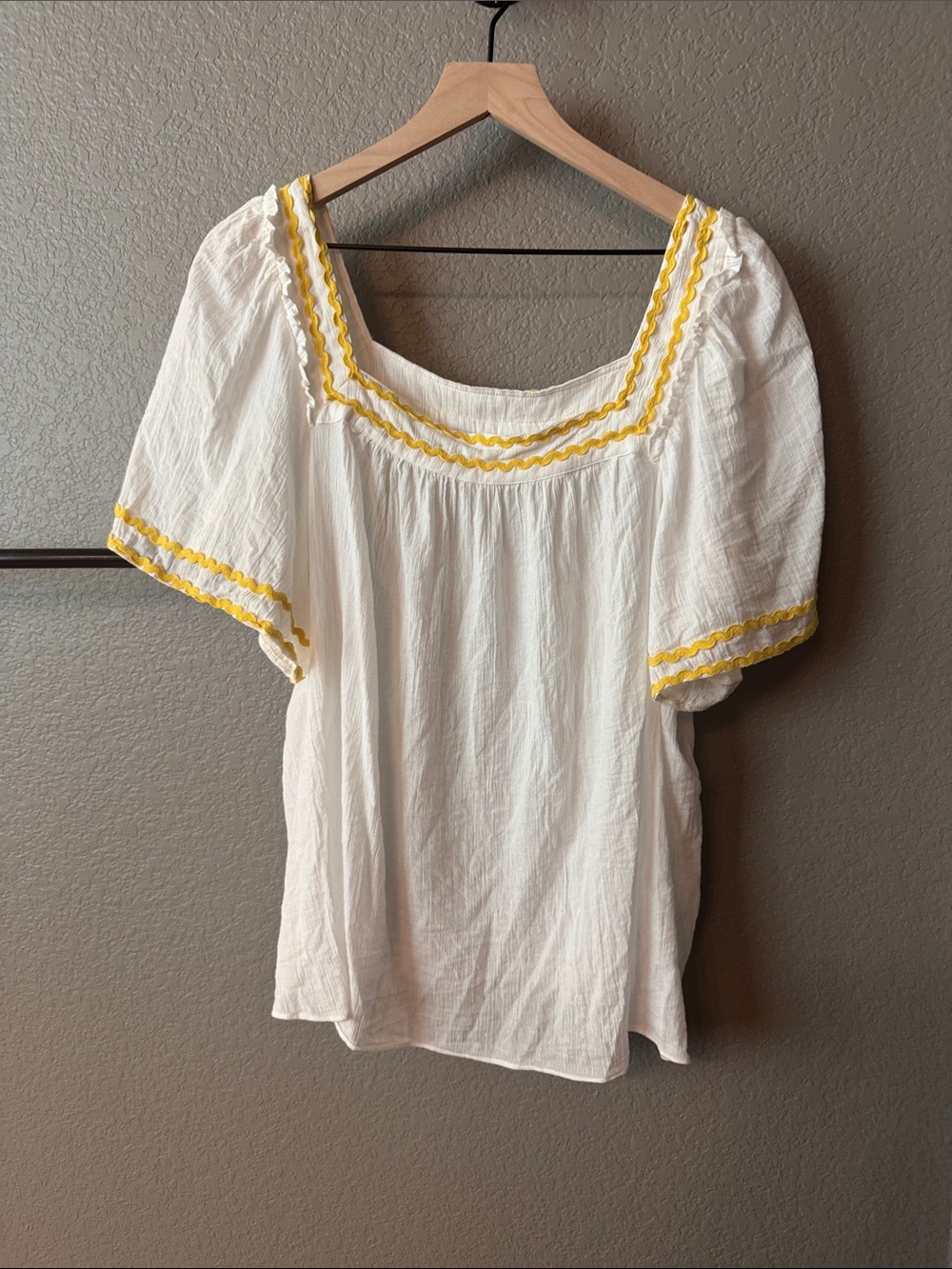 Draper James Ric Rac Peasant Blouse with Yellow Trim Cotton XXL